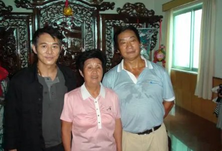 赵群学个人资料简介