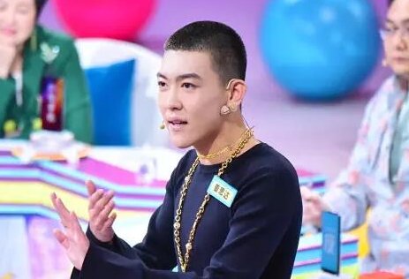 姜思达在奇葩说第四季怎么了？