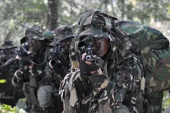 《我是特种兵2》的剧情是怎样的？