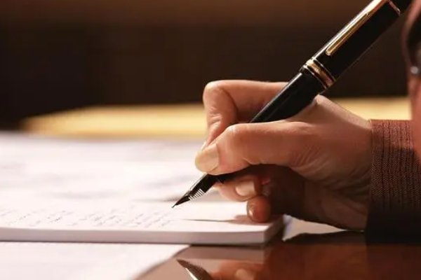 成人短篇合集500字左右怎么写