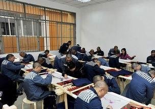 监狱就那么大，监狱里的犯人每天都在里面干什么呢？