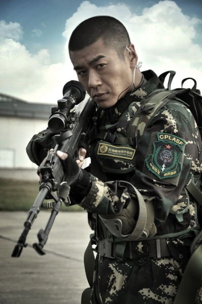 《我是特种兵2》的剧情是怎样的？