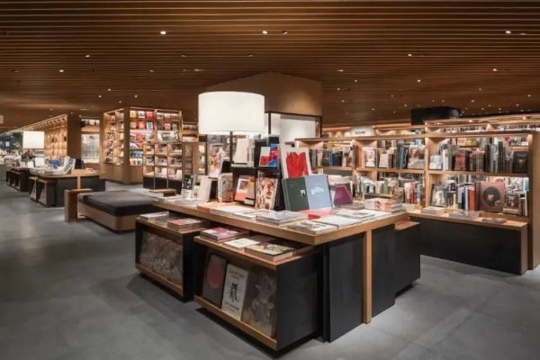 上海专门卖教材的书店