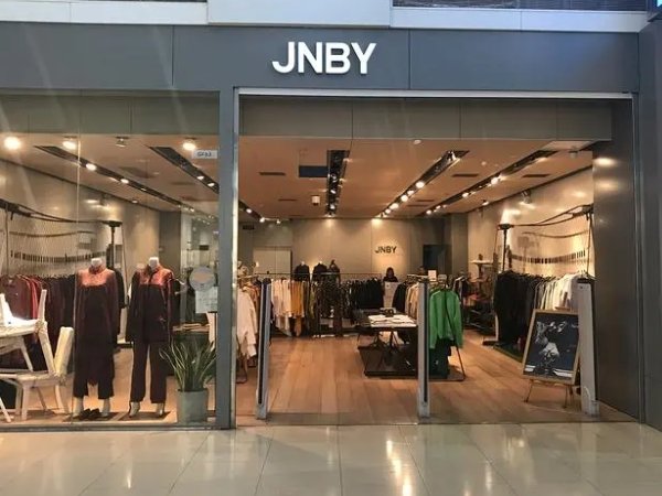 国产一线二线三线女装品牌