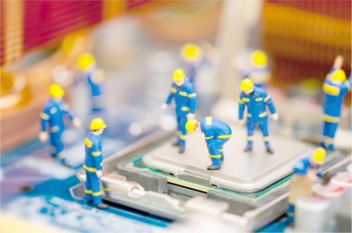 女孩修电脑被植入偷拍软件，还有哪些修电脑惹出的麻烦？