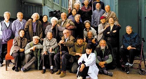 江化霖的人物简介