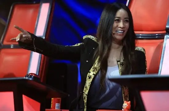 卡米拉-卡贝洛担任《美国好声音》评委，这个节目和《好声音》有哪些不同？