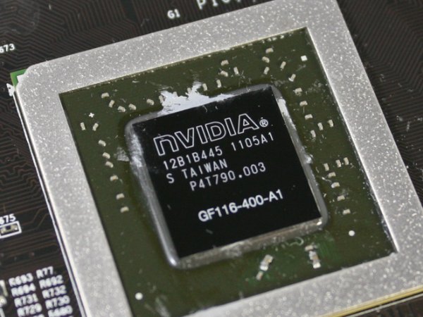 显示显存不足怎么弄？