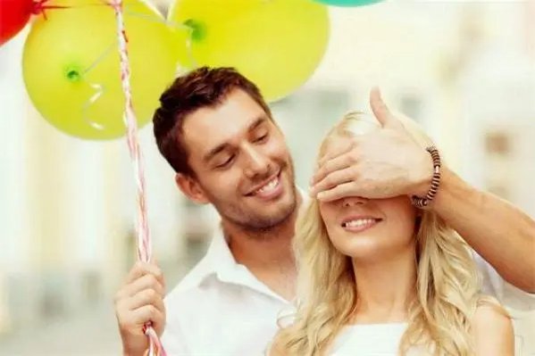 描写进入的那一刻感受女生的心情