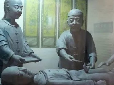 “自宫”是什么意思？