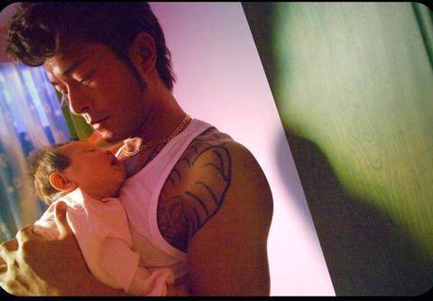 古天乐在男厕门口买厕纸是哪部电影