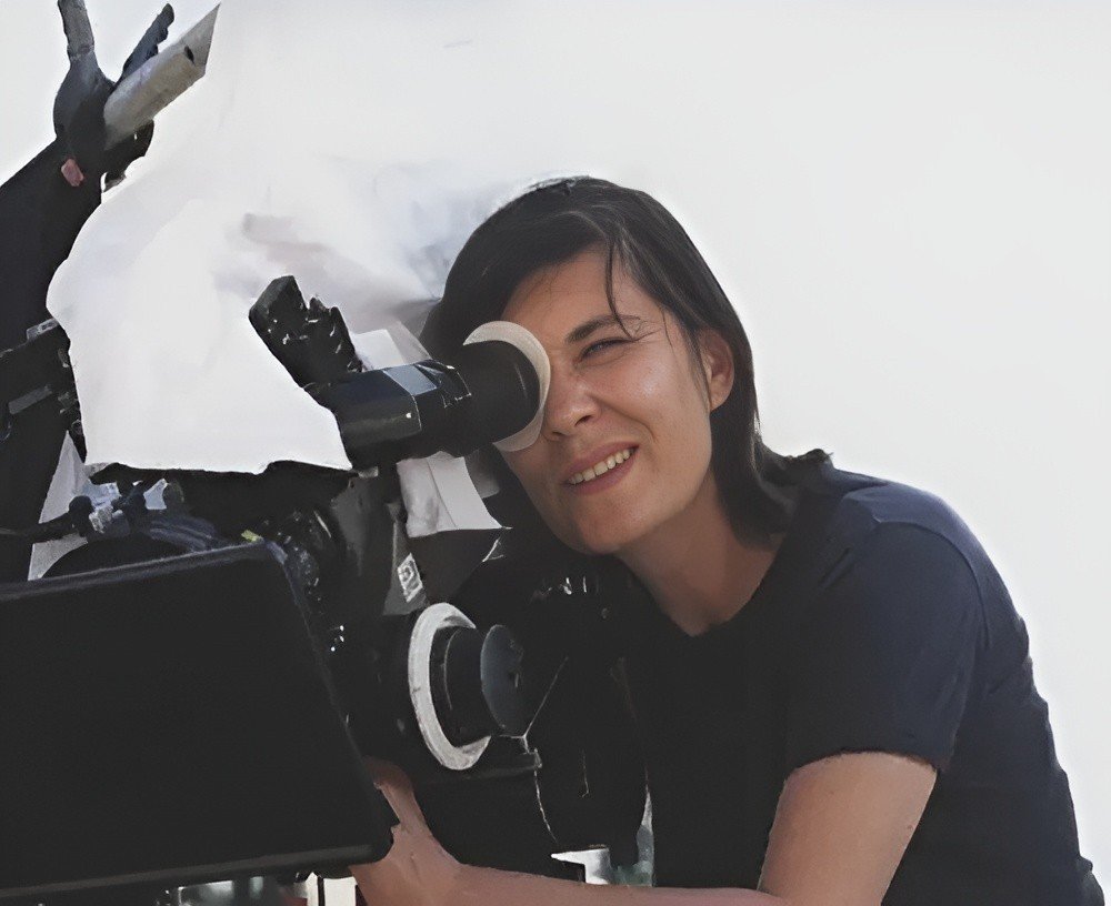 三个世界电影剧情