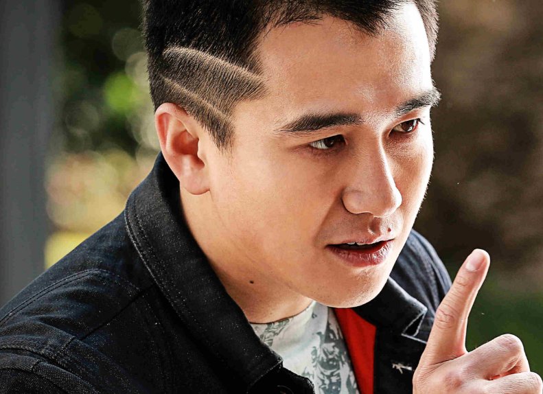 黑枪背后宝玉最后死了吗