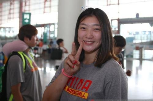 v字手势的来源是哪里，它的寓意有没有发生过变化？