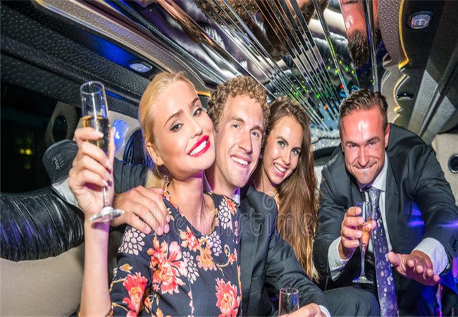 男朋友为什么总带他兄弟一起出去玩？？？