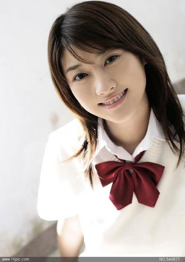 美女服务生的剧情简介