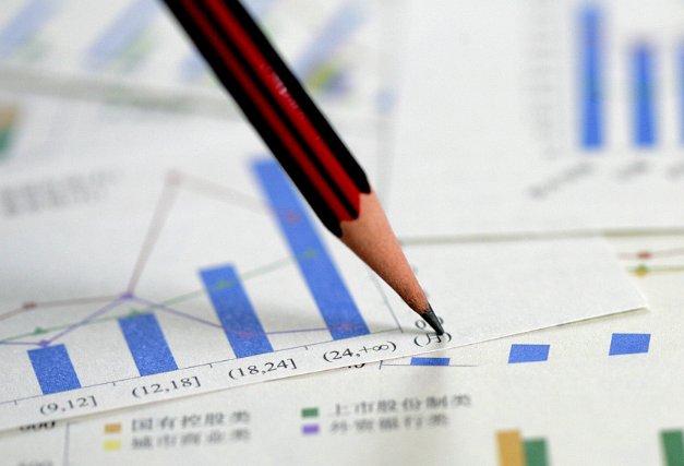 统计值是关于样本某一变量的综合描述吗? a 对 b 错