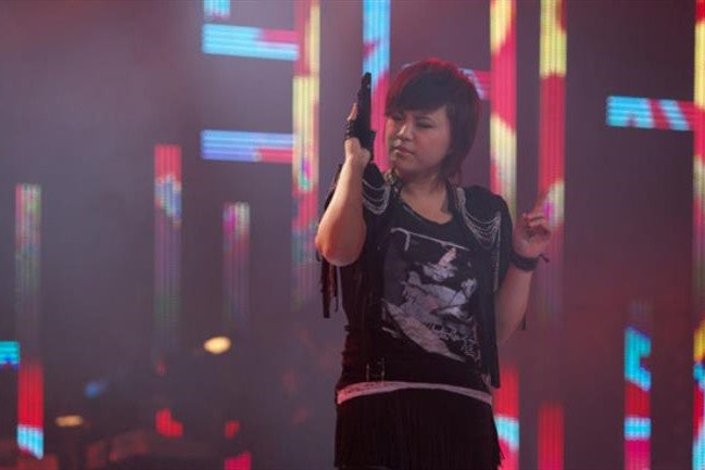 凭超女出道的实力歌手韩真真，为何近来年鲜有作品了呢?