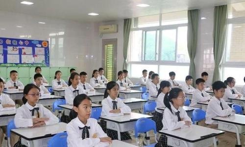 突然有点心疼小学老师了，你小学时有哪些调皮的经历呢？