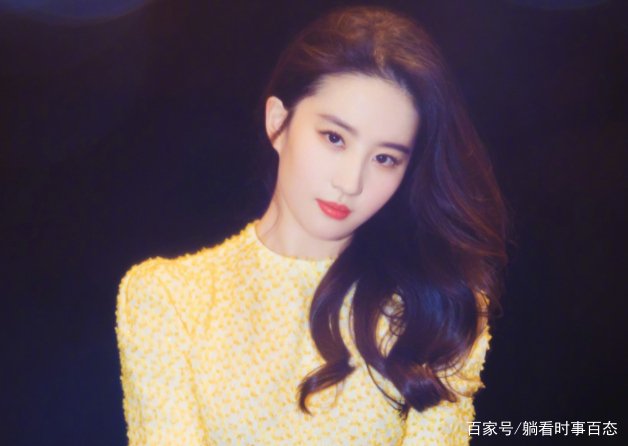 被成龙揩过油的女明星们，你都知道哪些？