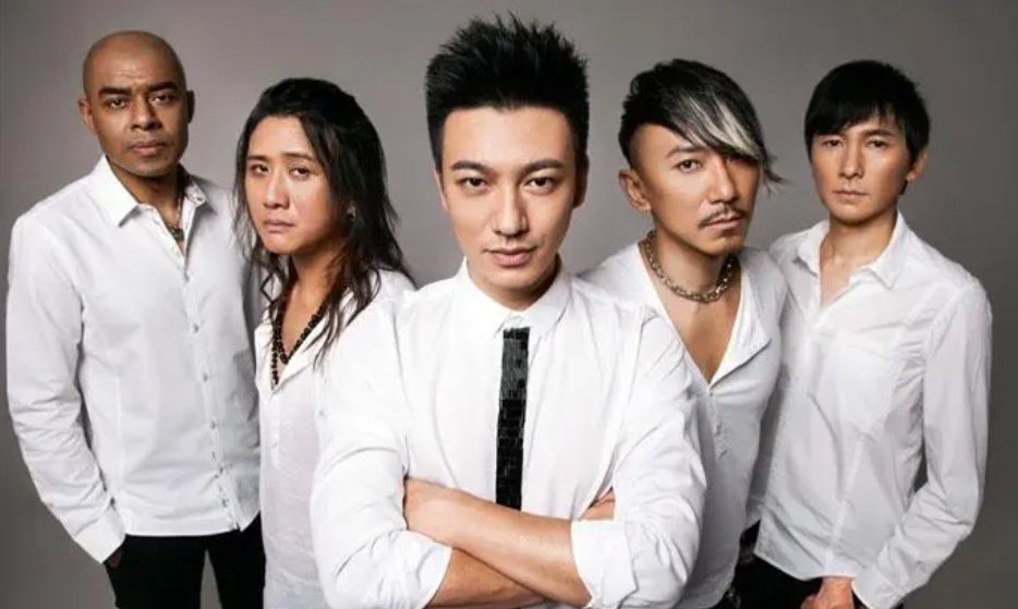 天高地厚歌曲原唱