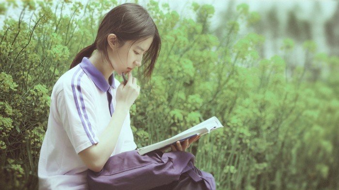 杨幂、刘诗诗、刘亦菲、唐嫣、赵丽颖五位女星，谁的素颜照最好看？