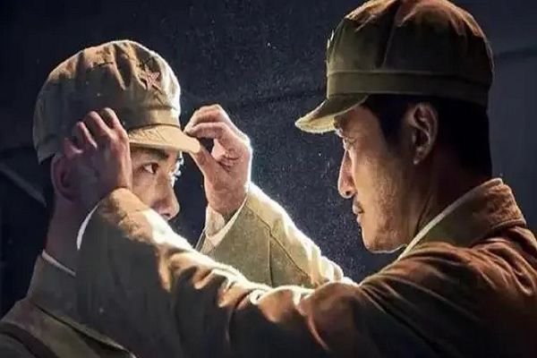 长津湖雷公怎么牺牲的 雷公为什么会全身溃烂(标志弹腐蚀)