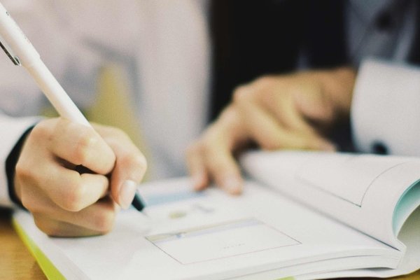 吃班主任的小兔兔作文怎么写