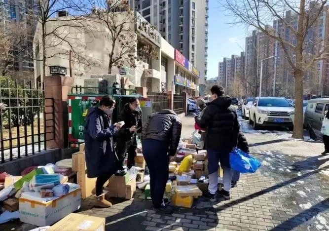 疫情之下大学生在快递点兼职，如何看待这一现象？