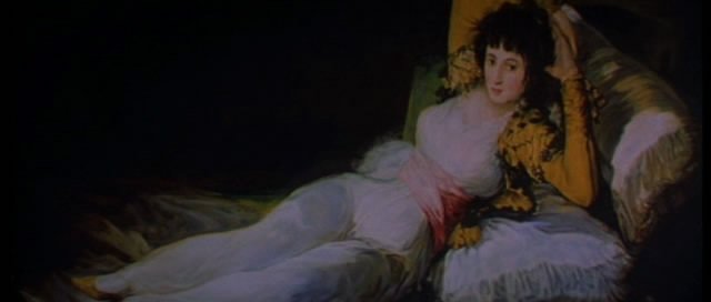 赤祼贵妇的影片简介