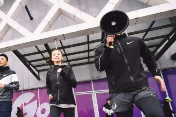 想成为一名陪跑师，是不是只需要身体素质好就可以了？