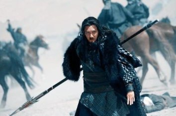 霸王自刎 (打一汉字)