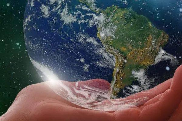 人类赖以生存发展的基本条件是