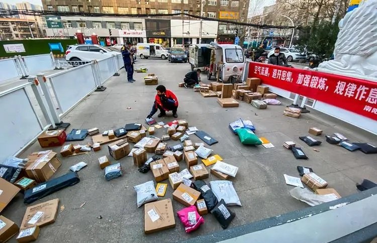 疫情之下大学生在快递点兼职，如何看待这一现象？