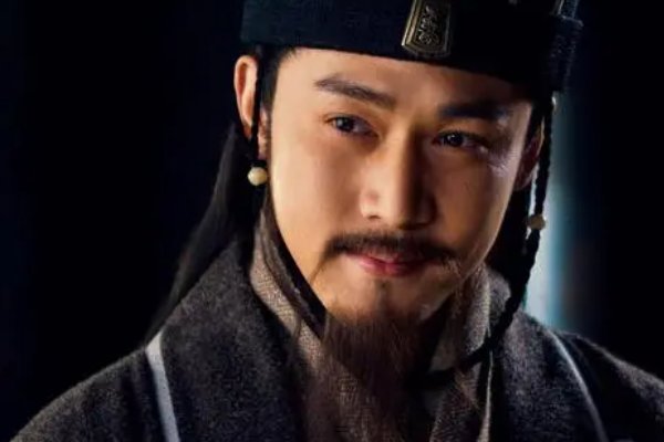 在京剧艺术中,诸葛亮只有在哪出戏中才会有抖袖的身段表演