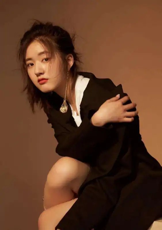 女明星带货报价单出炉,赵露思一条动态80万,其带货能力有多强?