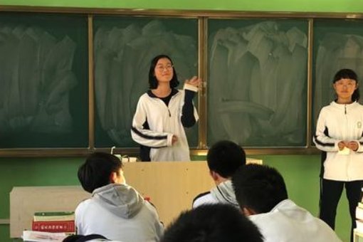 英语课代表的职责是什么？