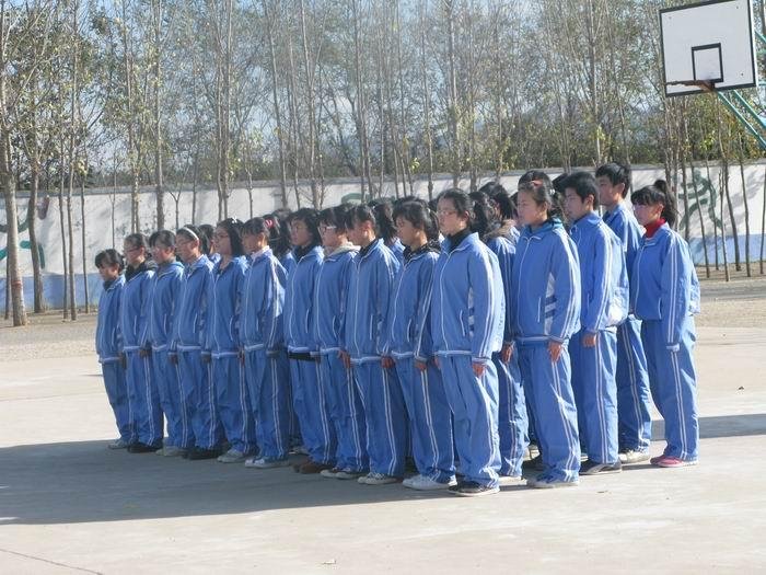 体育课正确的整队口令是什么？