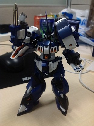 这位兄弟，知道有修改gba机战og2的万能修改器吗？