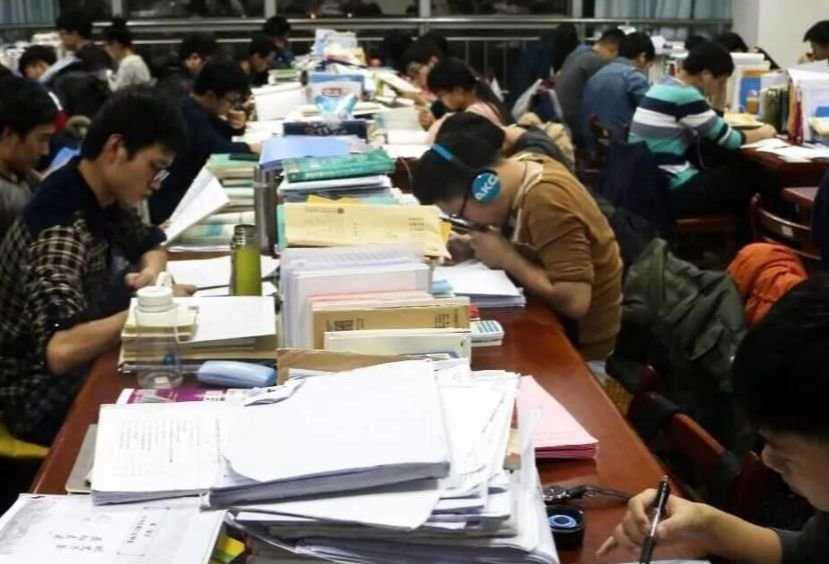 西安疫情下的10万考生，是如何完成考研的？