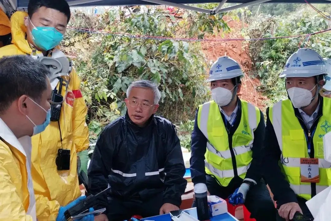 被MU5735砸出心理创伤的不只家属，也包括我们，为何这种情绪会蔓延？