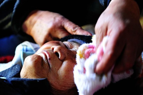 弥留是什么意思