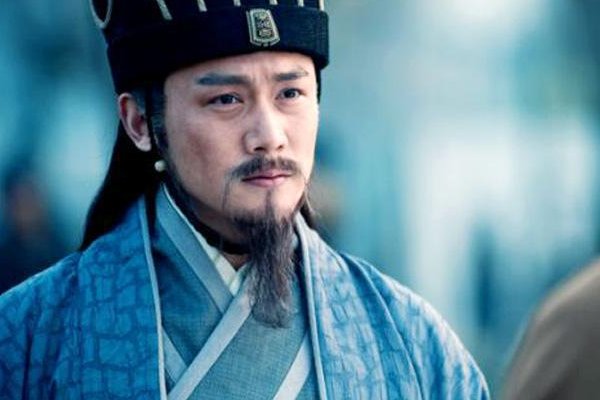 在京剧艺术中,诸葛亮只有在哪出戏中才会有抖袖的身段表演