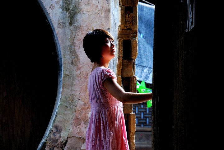 古宅女人的介绍