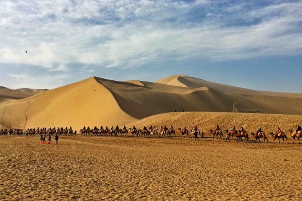 一我们和地球甘肃敦煌的鸣沙山因为什么得名沙子发出鸣响此地盛产乐器题目来源