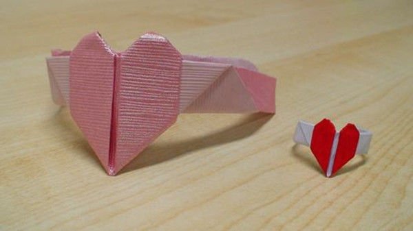 如何用纸折一个魂环