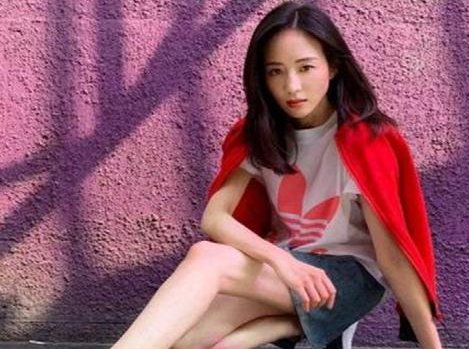 电视剧《童话二分之一》中的主演是谁？