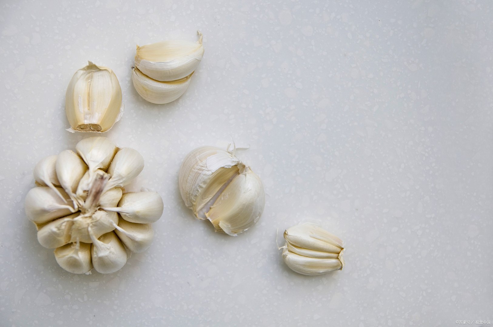 糖醋蒜的比例及糖醋蒜的制作方法是什么？有什么注意事项呢？