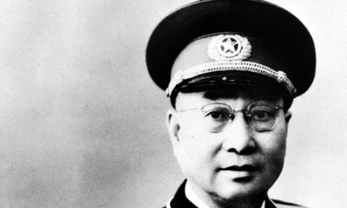 电视剧(江南锄奸)中的李少白是周恩来吗?王飞是谁?.肖一鸣又是谁?