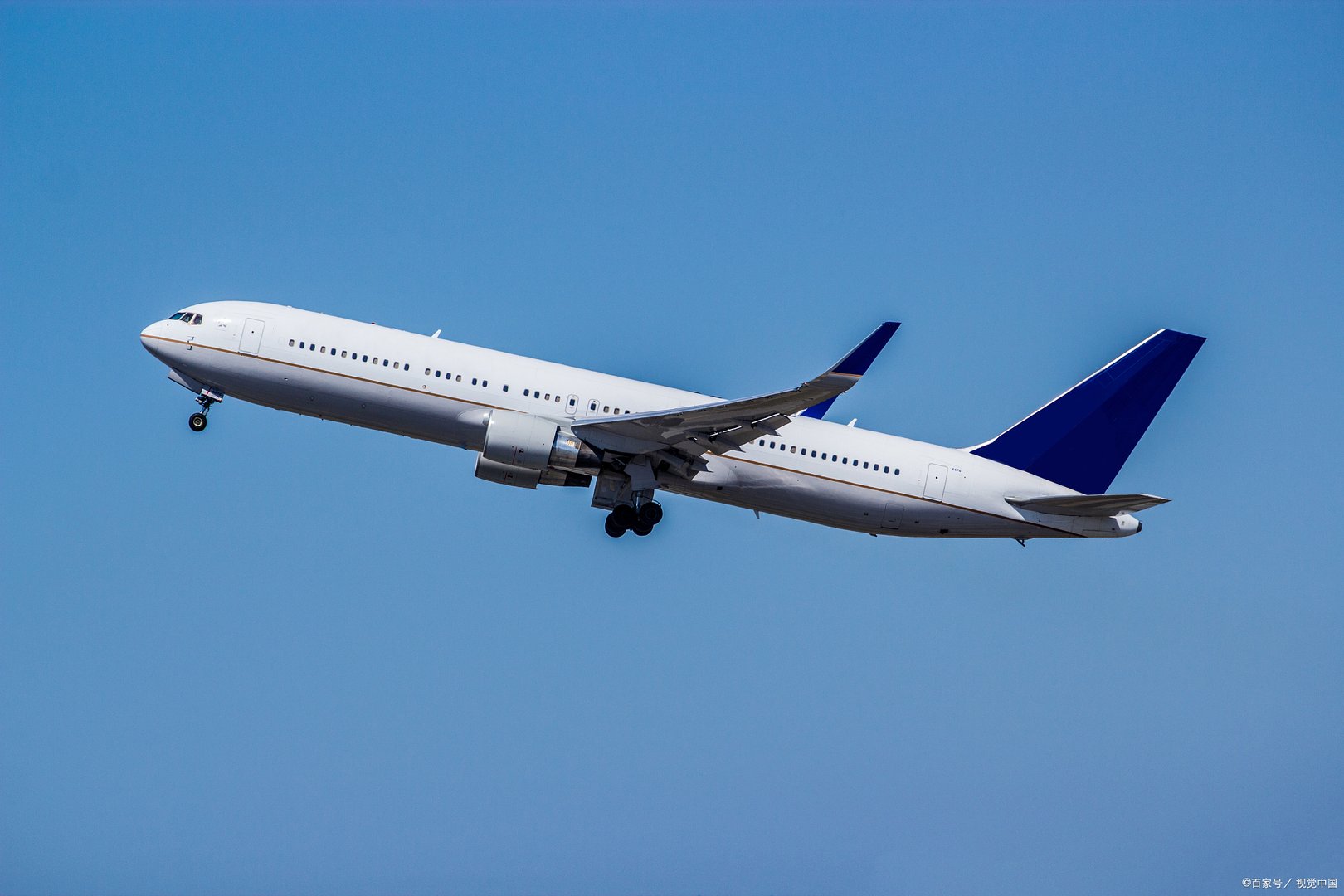 殡仪馆确认收到坠机乘客物件，将联系家属认领，全部归还家属的难度有多大？